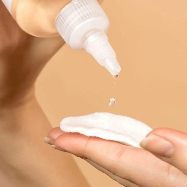 Golden Face Toner - Exfoliating & Brightening Formula | 240ml - Image 3