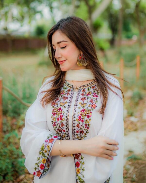 Chic Women's Stitched Embroidered Shirt And Trouser Set - 2 Pcs